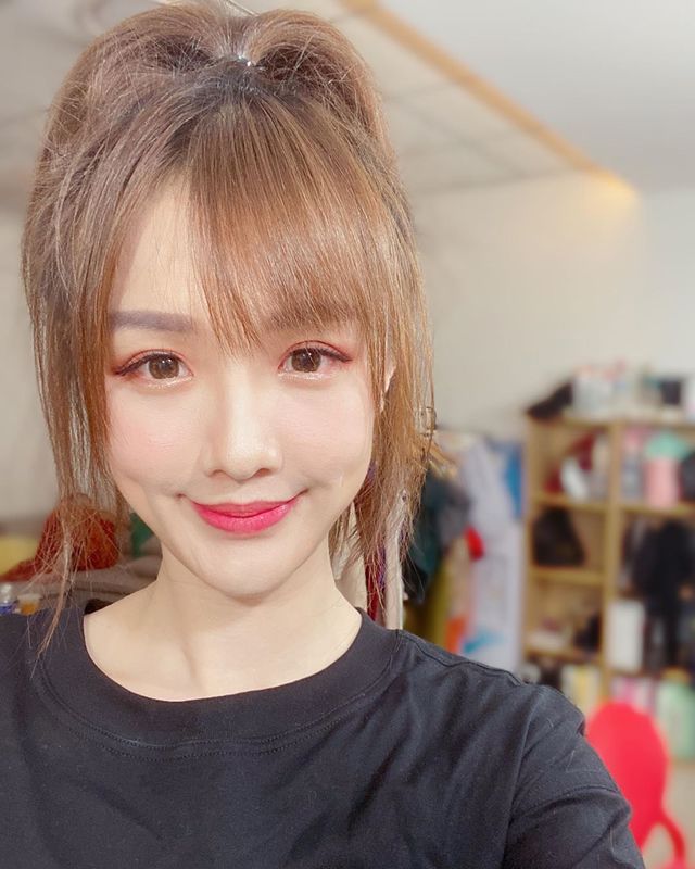 酒窝小美女Wendy甜甜的笑进你心坎里：风景的美都被她掩盖了 Facebook-第3张