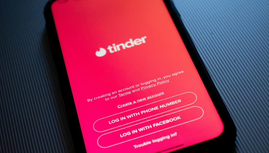 不再擔心被詐騙與盜照片！Tinder 推出「身分證驗證」功能，打造安全交友環境，打擊照騙人人有責