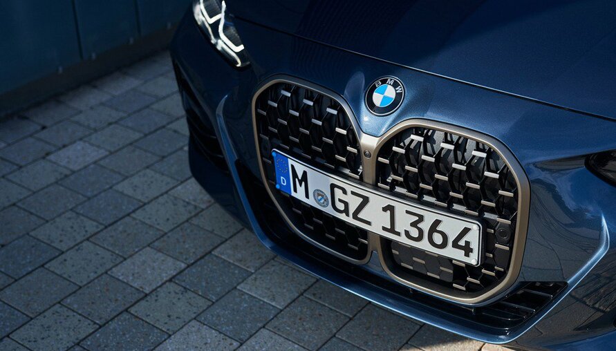 還是看不慣「巨型格柵」？BMW設計主管透露未來將來還會有「更多」款式換上，網戲稱：行走的鼻孔