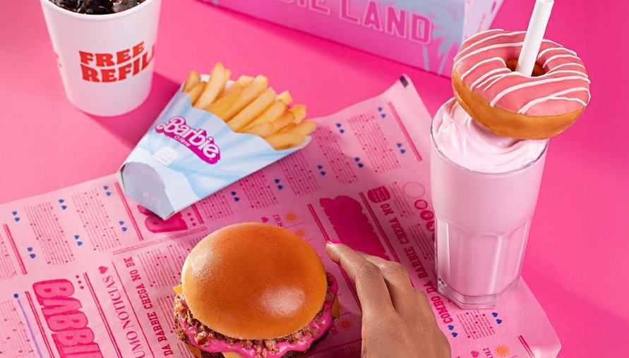 速食領域變身粉紅風暴！Burger King 聯名《Barbie》電影打造限量套餐