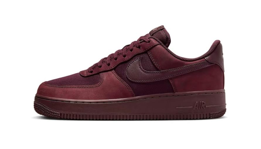 不只好鞋，更是藝術！Nike 推出 Air Force 1 「Burgundy Crush」，優雅得讓你忍不住炫耀！