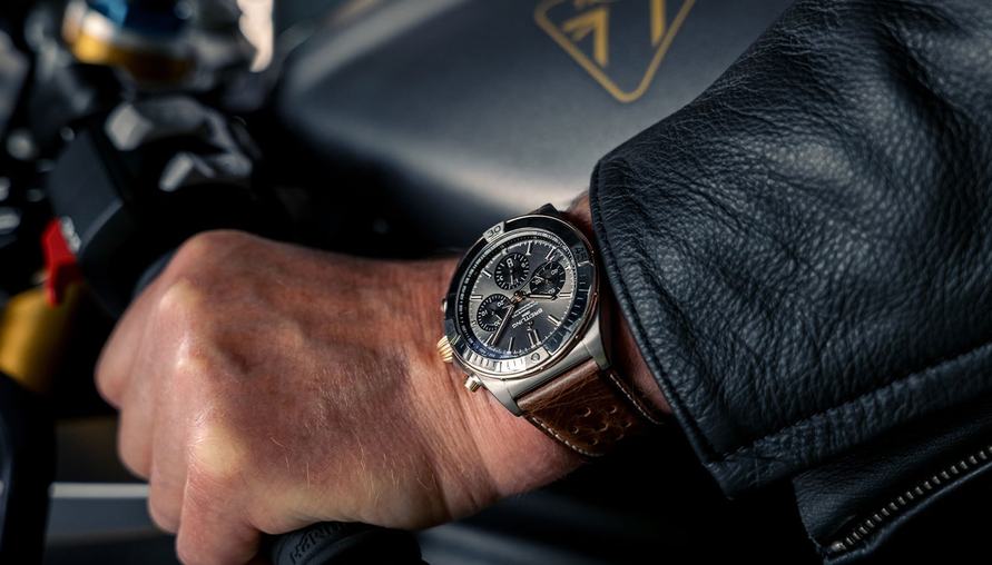 錶與車的無間呼應：Breitling 與 Triumph 攜手打造全新聯名傑作
