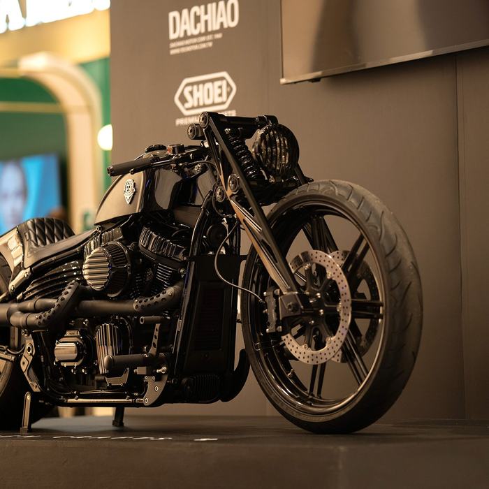 「獷心傲意」特展：Rough Crafts 改裝重機驚艷台北！