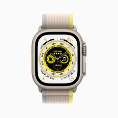 全新「尋路者」錶面搭配堅固的硬體，錶盤內含指南針，可針對山、海或越野需求自訂。