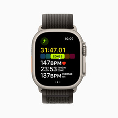 以表現突出的運動員為靈感來源，watchOS 9 在「體能訓練」app 中提供全新的指標、顯示畫面和使用體驗，包括「垂直振盪」、「心率區間」和「自訂體能訓練」。
